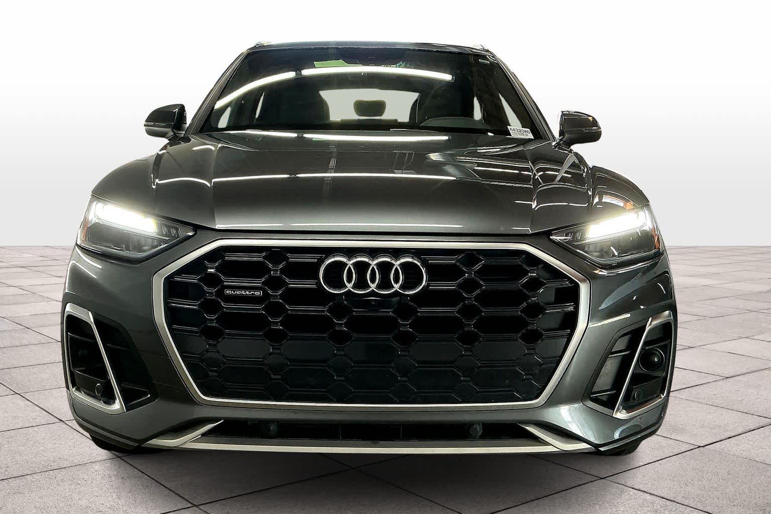 2022 Audi Q5 S line Premium Plus photo 3