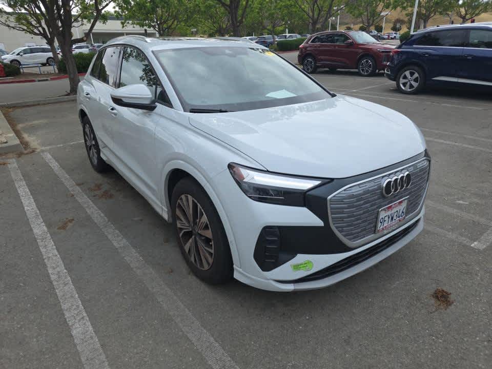 2023 Audi Q4 e-tron photo 3