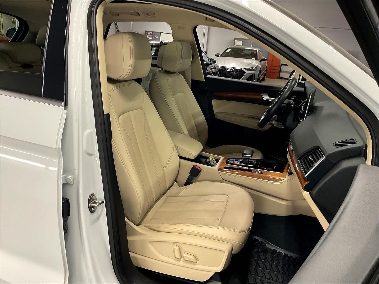 2023 Audi Q5 photo 3