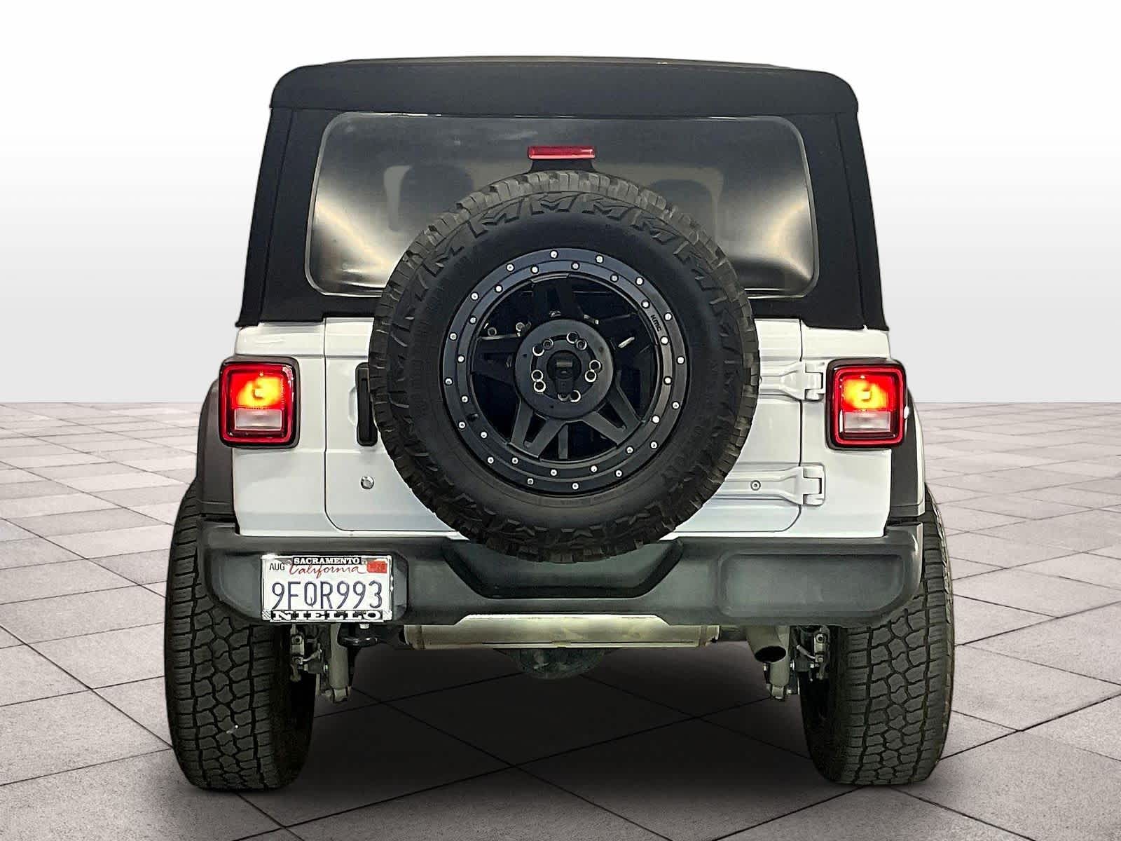 2020 Jeep Wrangler Unlimited photo 4