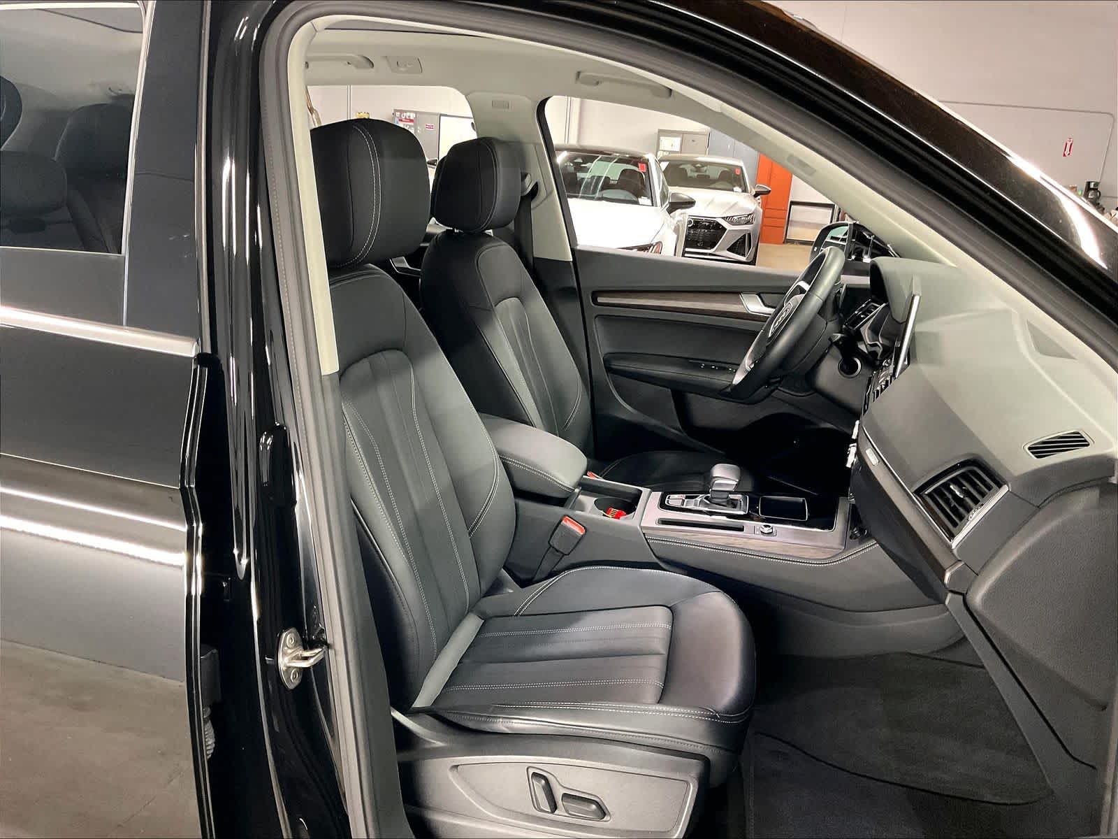 2023 Audi Q5 photo 3