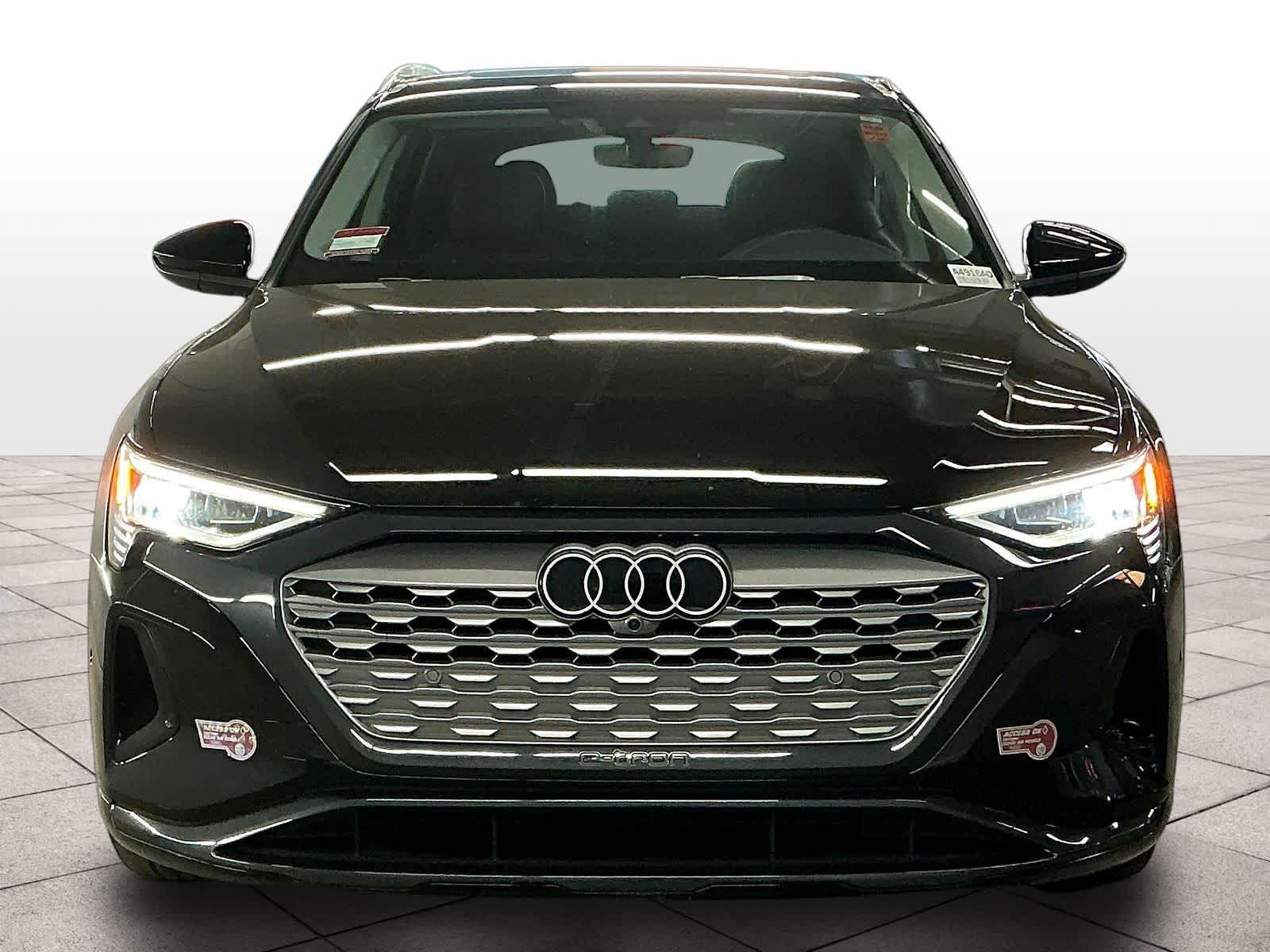 2024 Audi Q8 e-tron photo 2