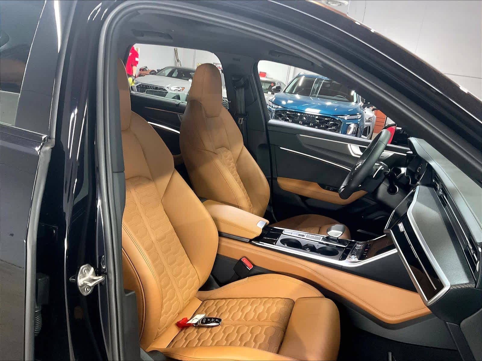 2025 Audi RS 6 Avant Performance photo 3