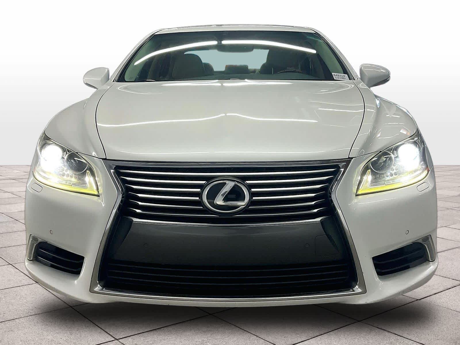 2014 LEXUS LS 460 photo 2