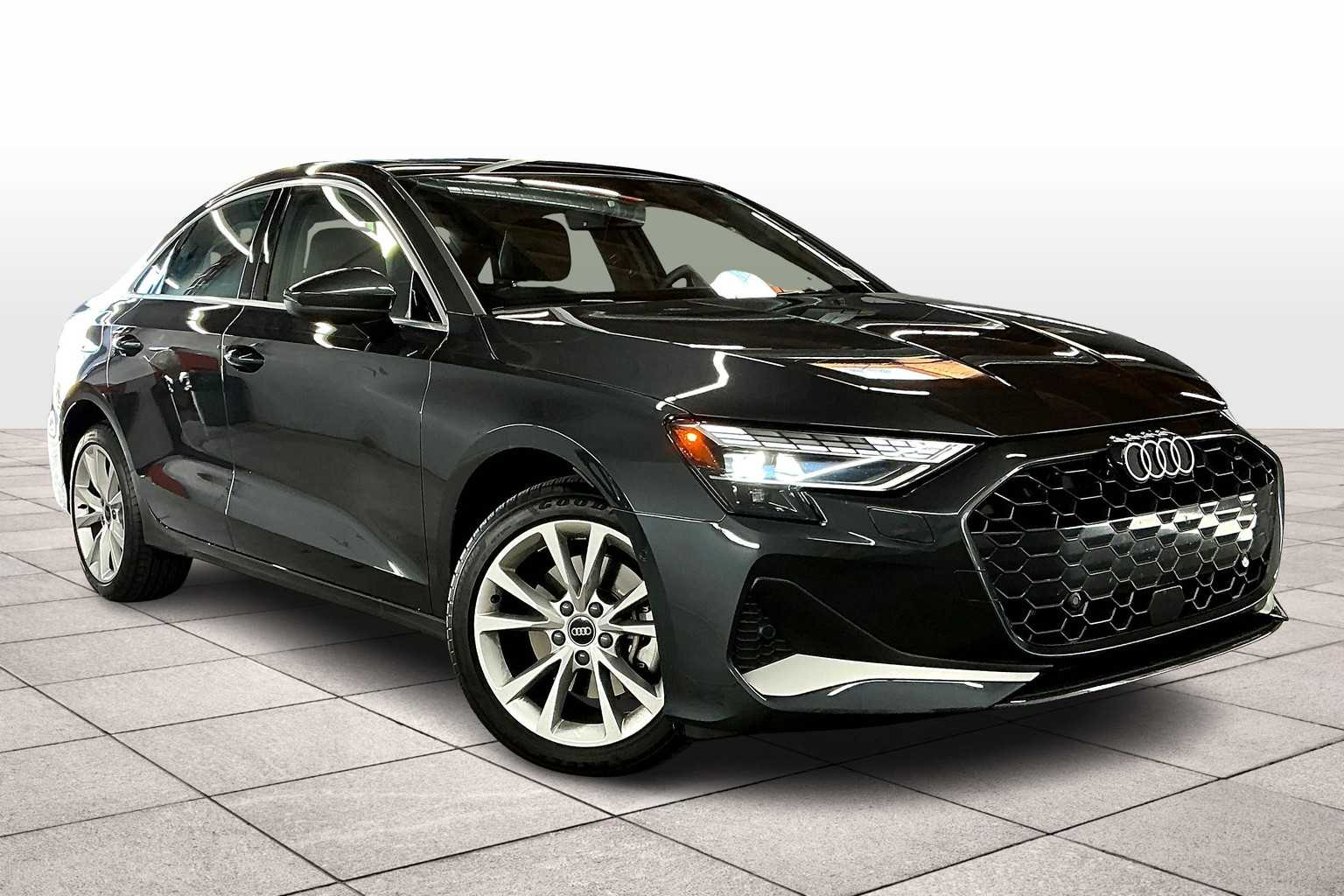 2025 Audi A3 Premium Plus 40 TFSI Quattro photo 2