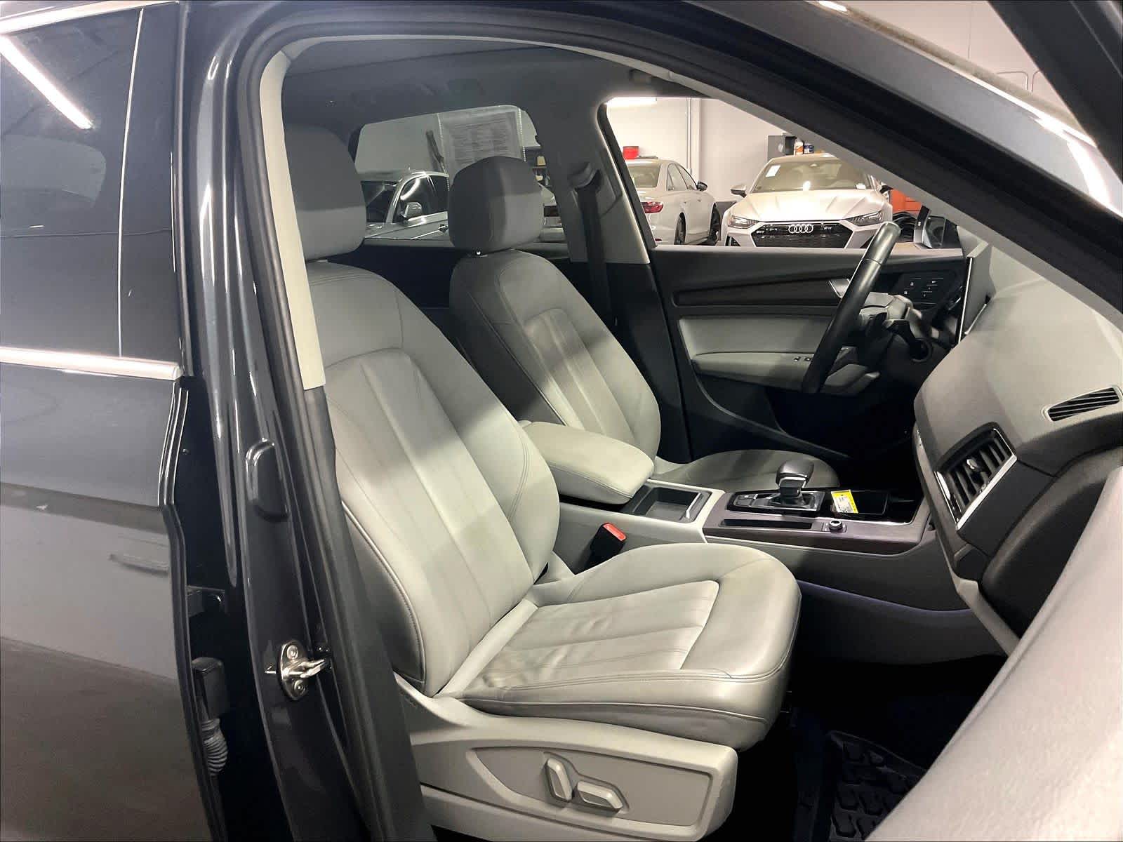 2021 Audi Q5 photo 3