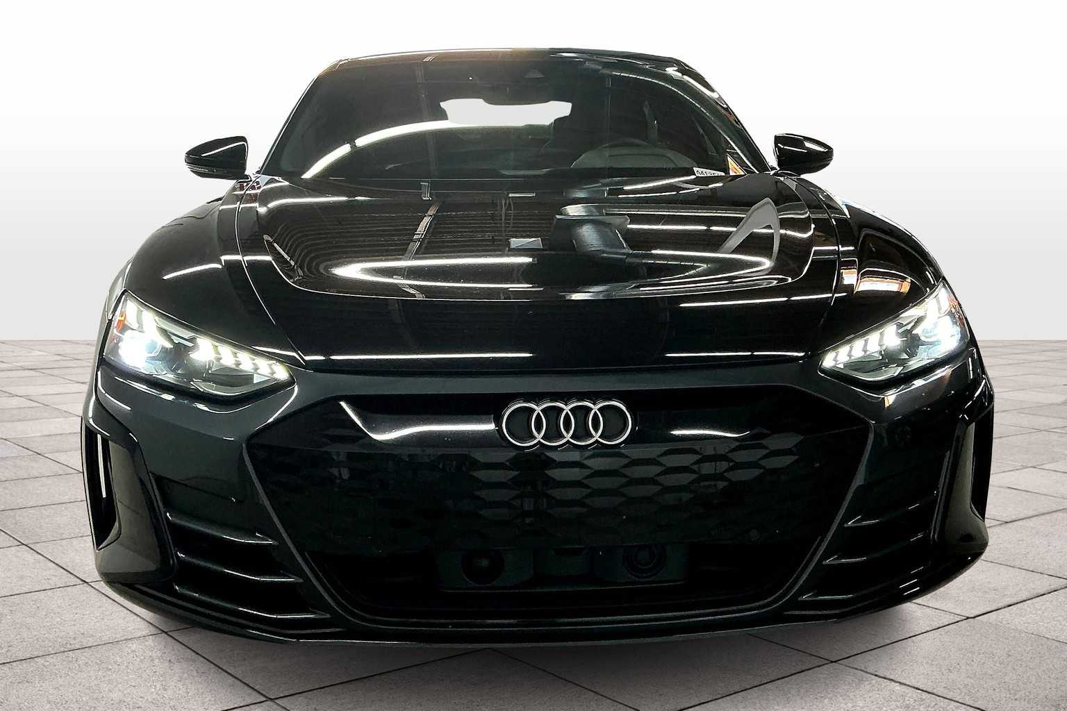2023 Audi e-tron GT Premium Plus photo 3