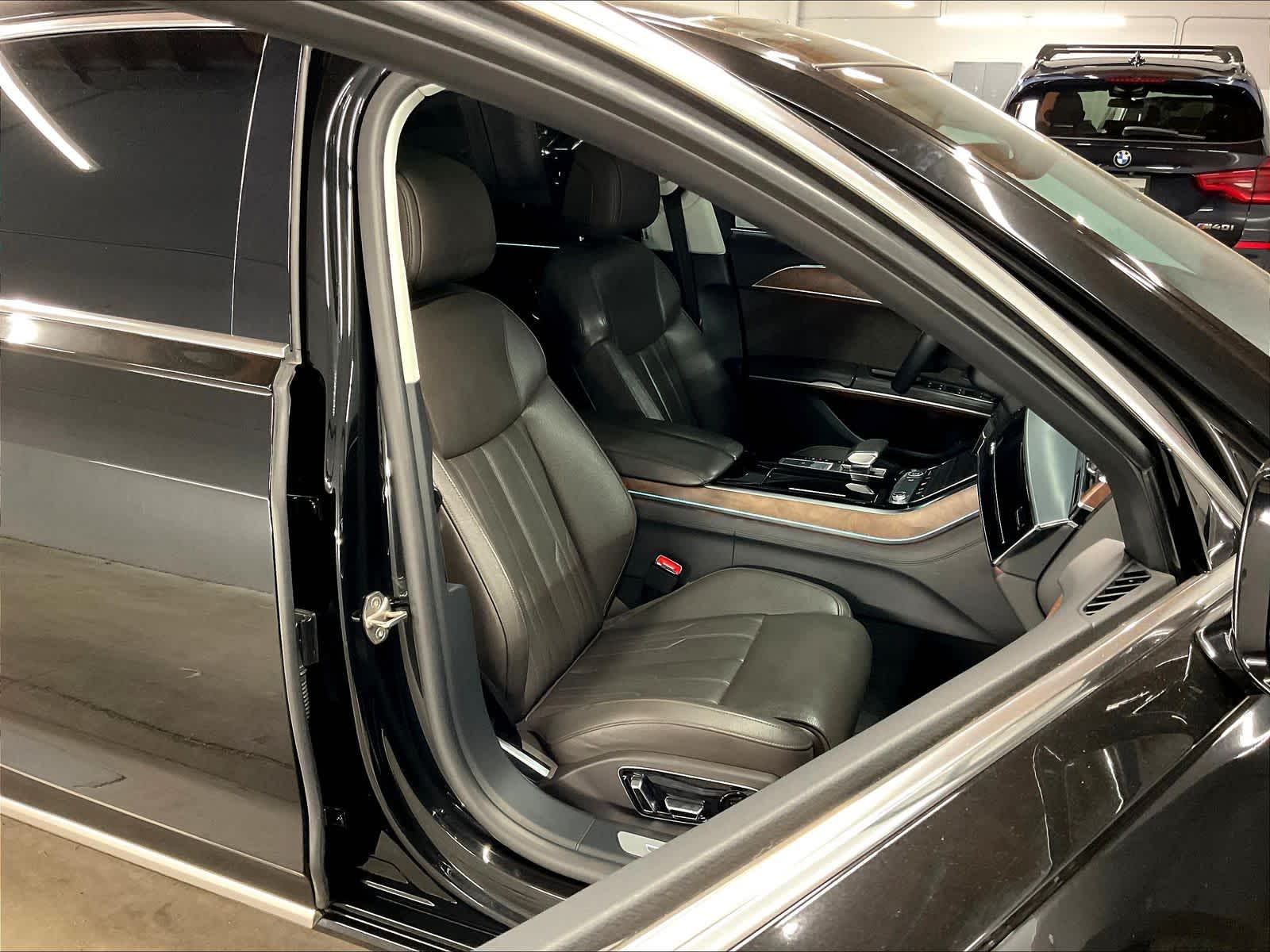 2021 Audi A8 photo 3