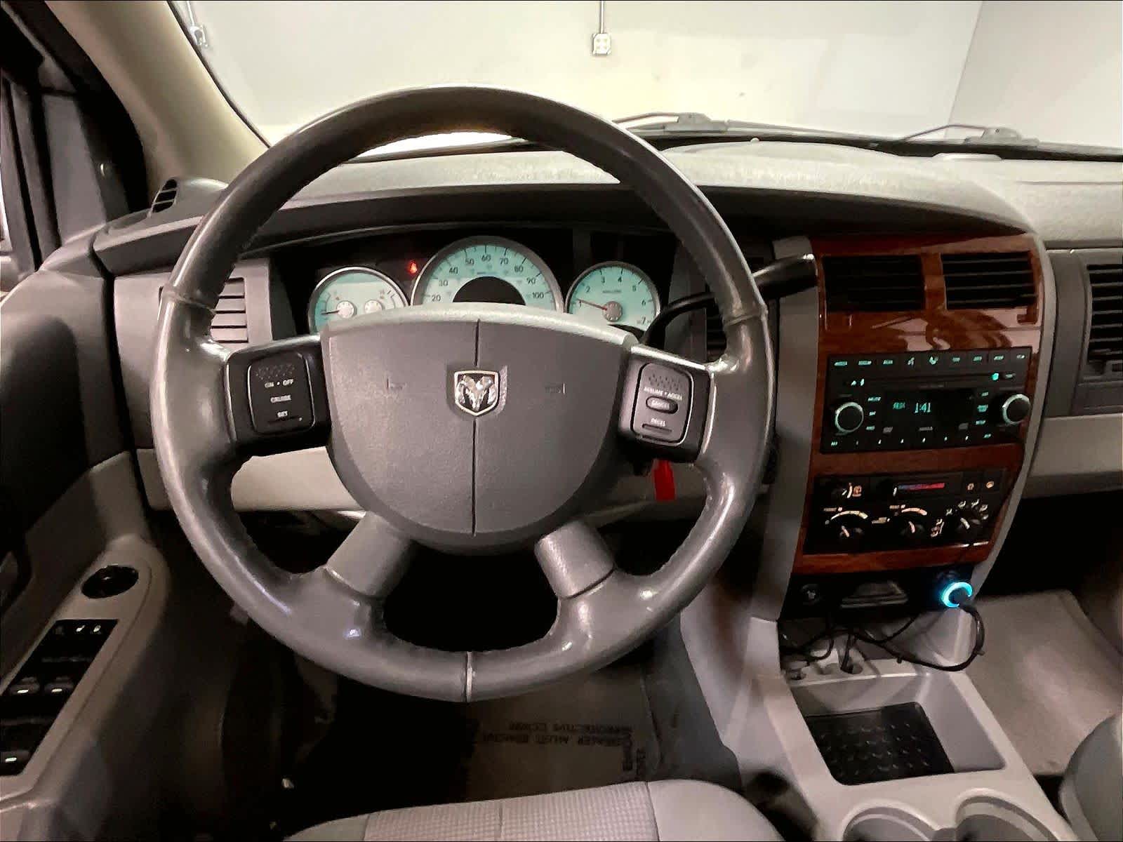 2009 Dodge Durango SLT photo 5