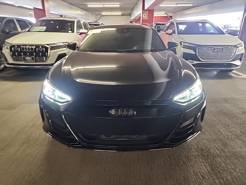 2022 Audi RS e-tron GT Base photo 3