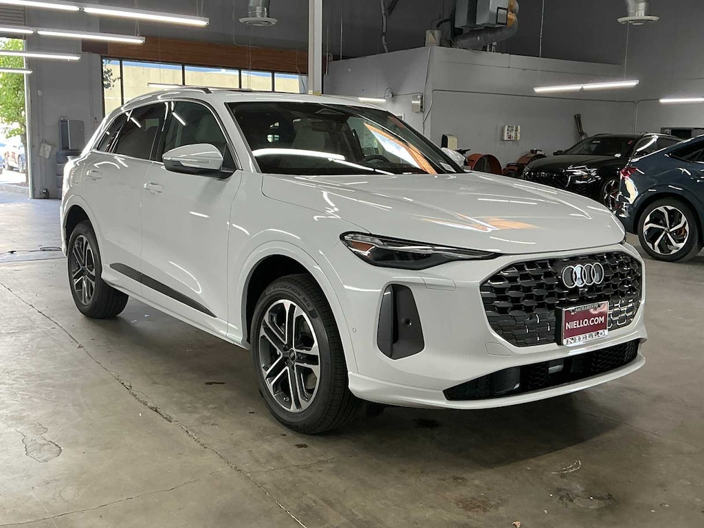 New 2025 Audi Q5 Premium Plus 2.0 TFSI quattro