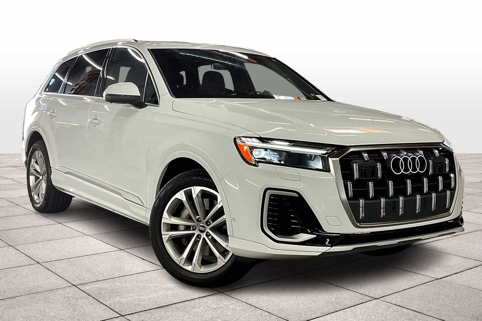 2025 Audi Q7 Premium Plus 55 photo 2