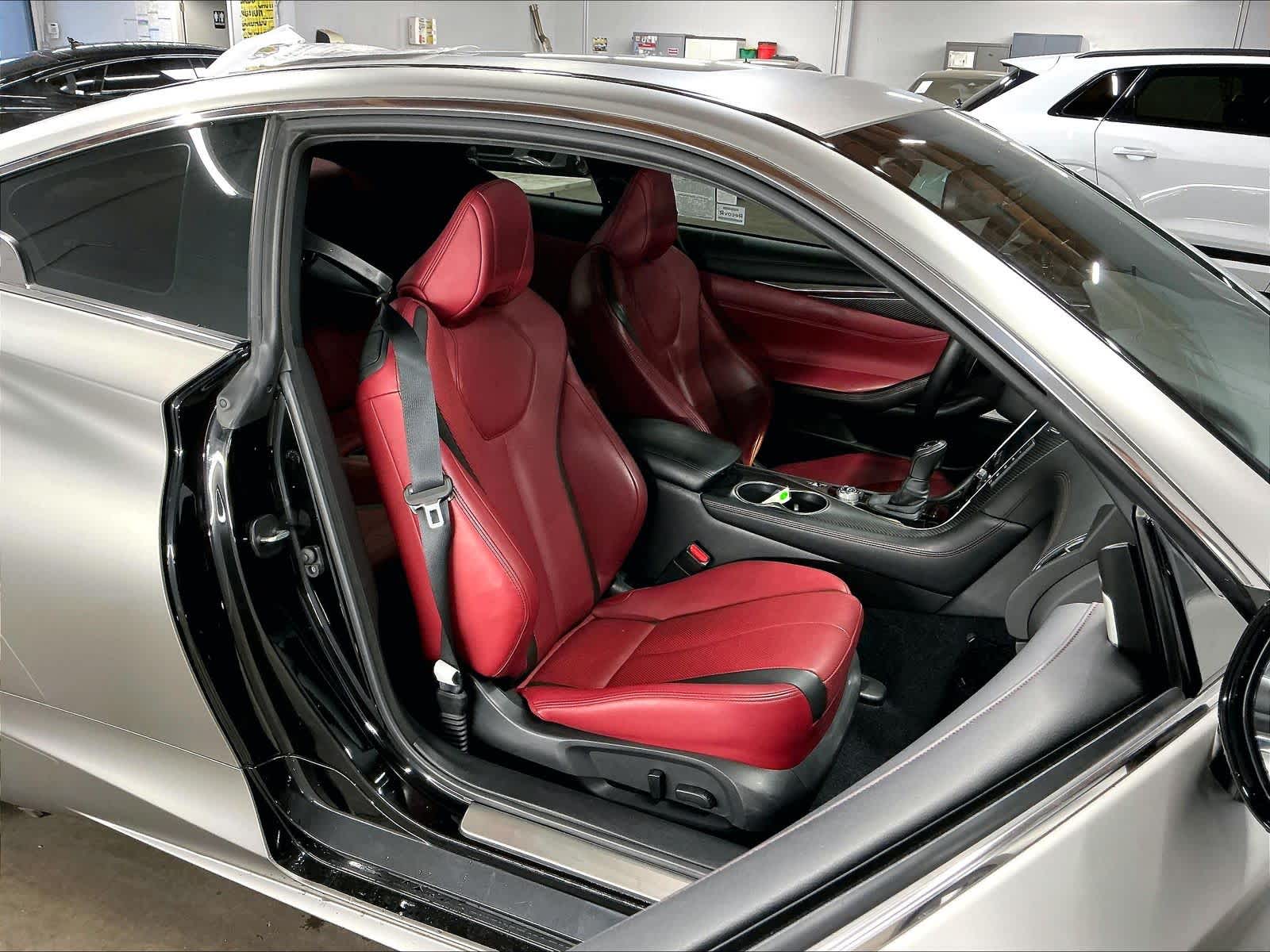 2022 INFINITI Q60 photo 3