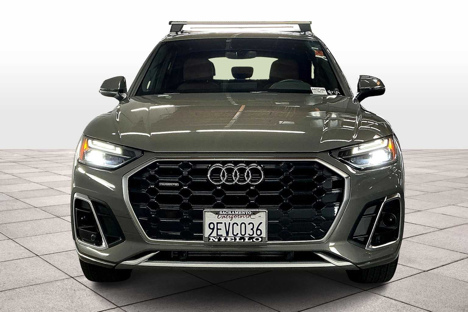 2023 Audi Q5 S line Premium photo 2