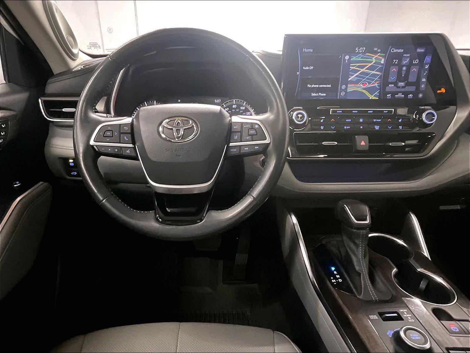 2022 Toyota Highlander photo 5