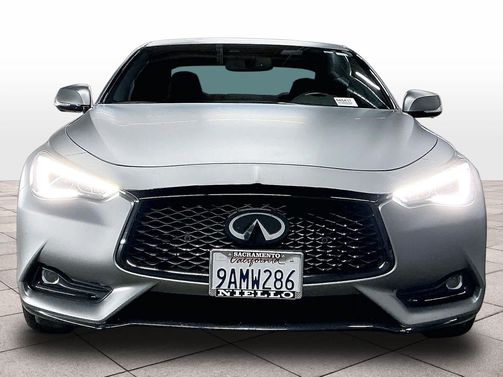 2022 INFINITI Q60 photo 2