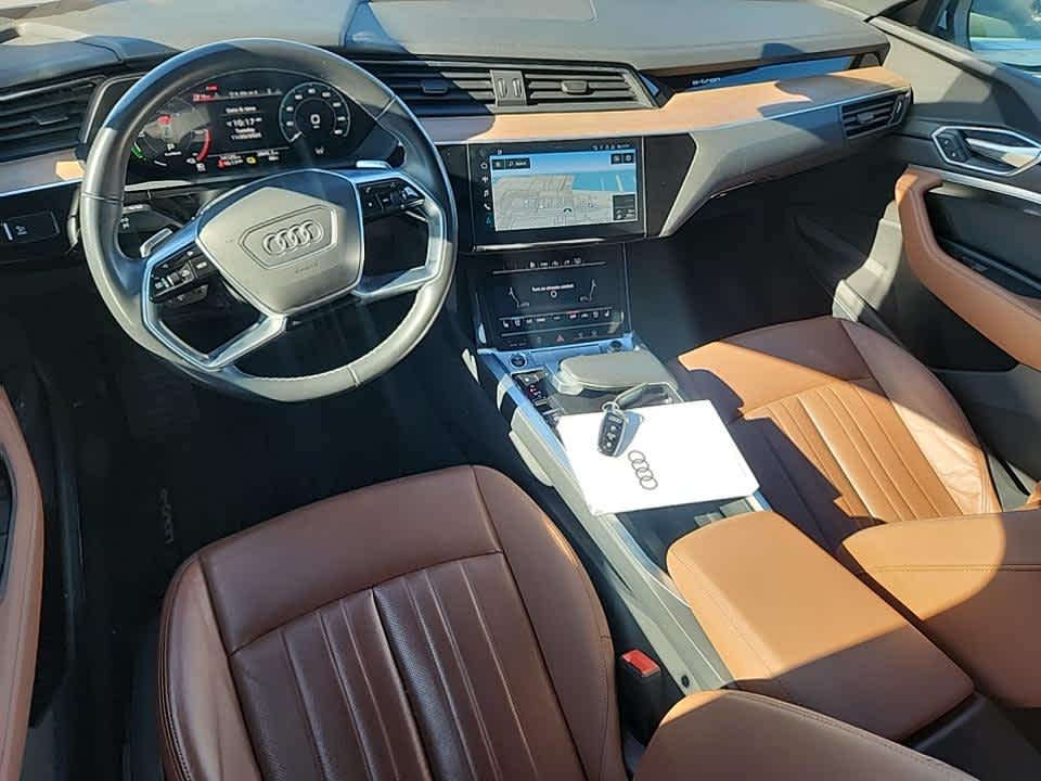 2024 Audi Q8 E-tron Premium Plus photo 3