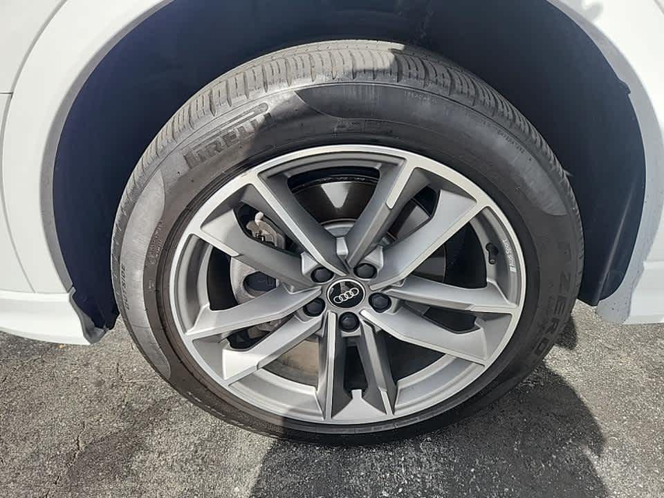 2023 Audi Q3 S line Premium photo 4