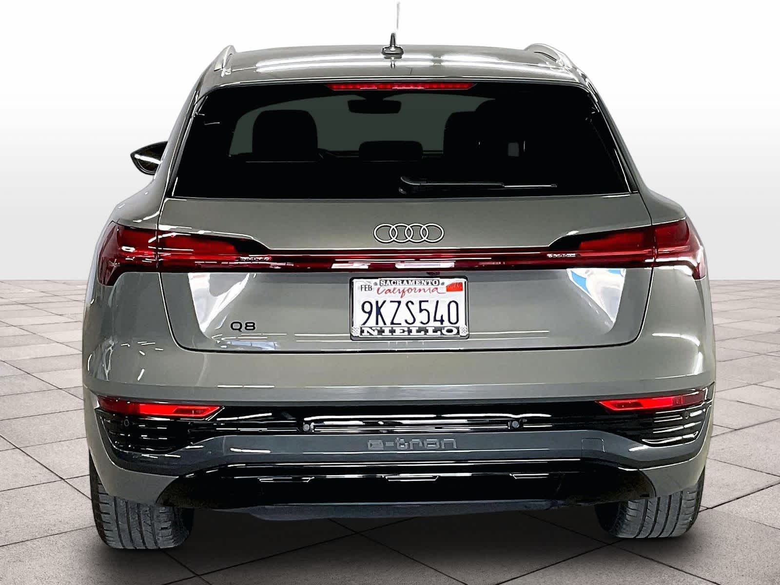 2024 Audi Q8 e-tron Premium Plus photo 4