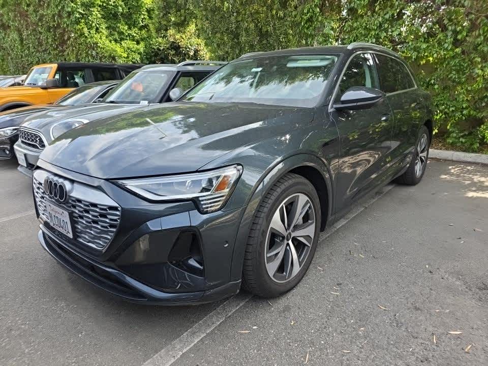 2024 Audi Q8 e-tron photo 2