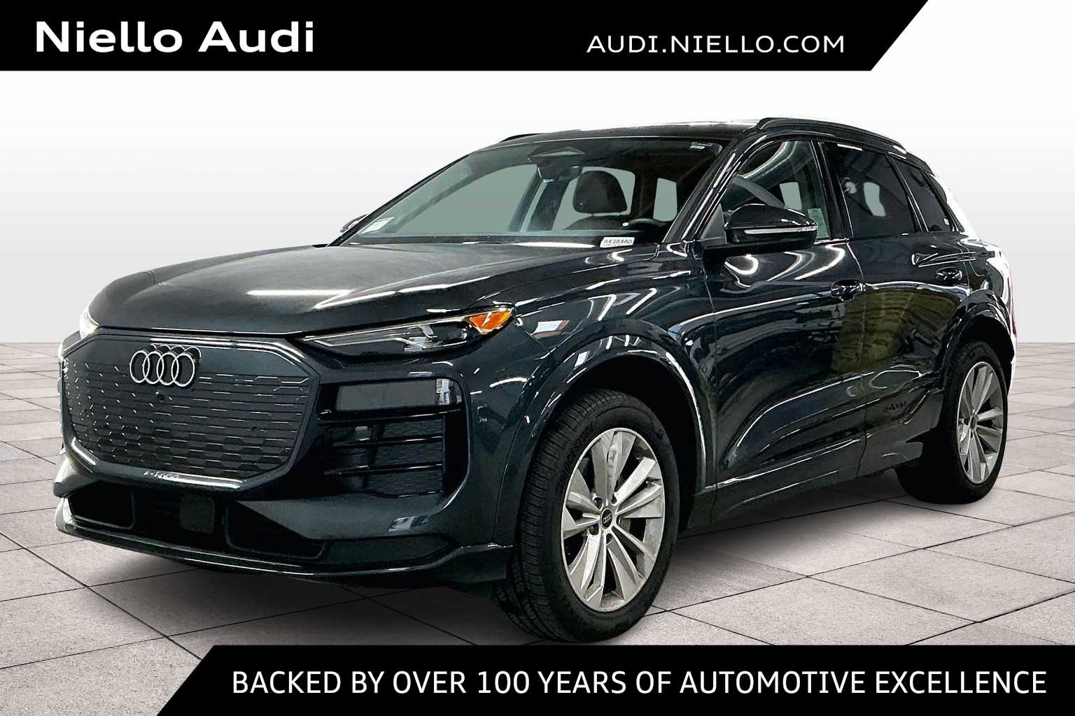 2025 Audi Q6 e-tron Premium's photo