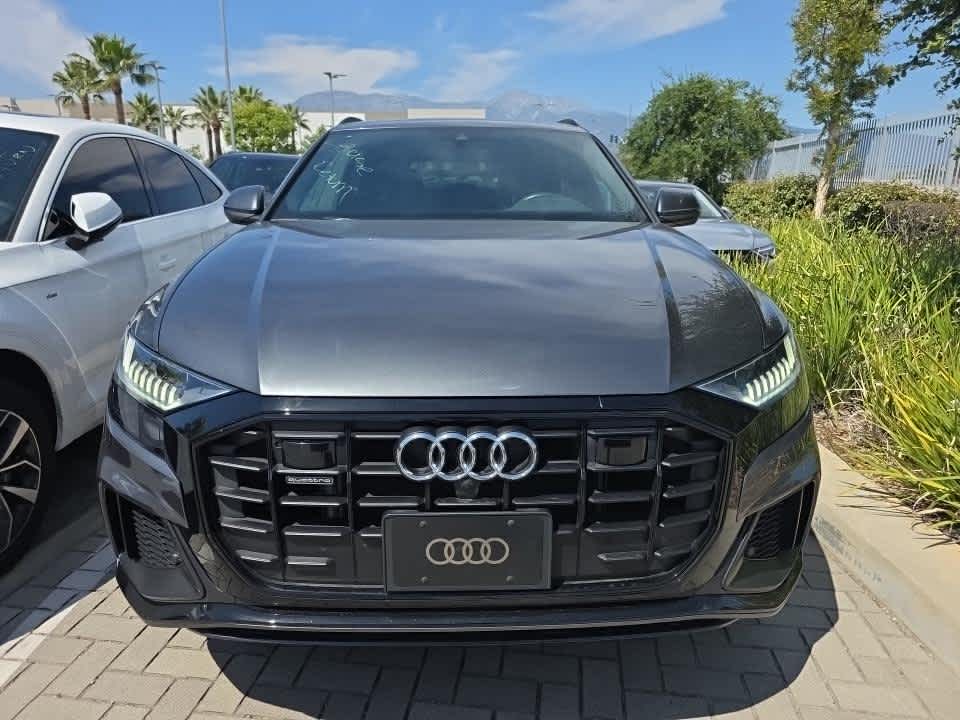 2023 Audi Q8 photo 2