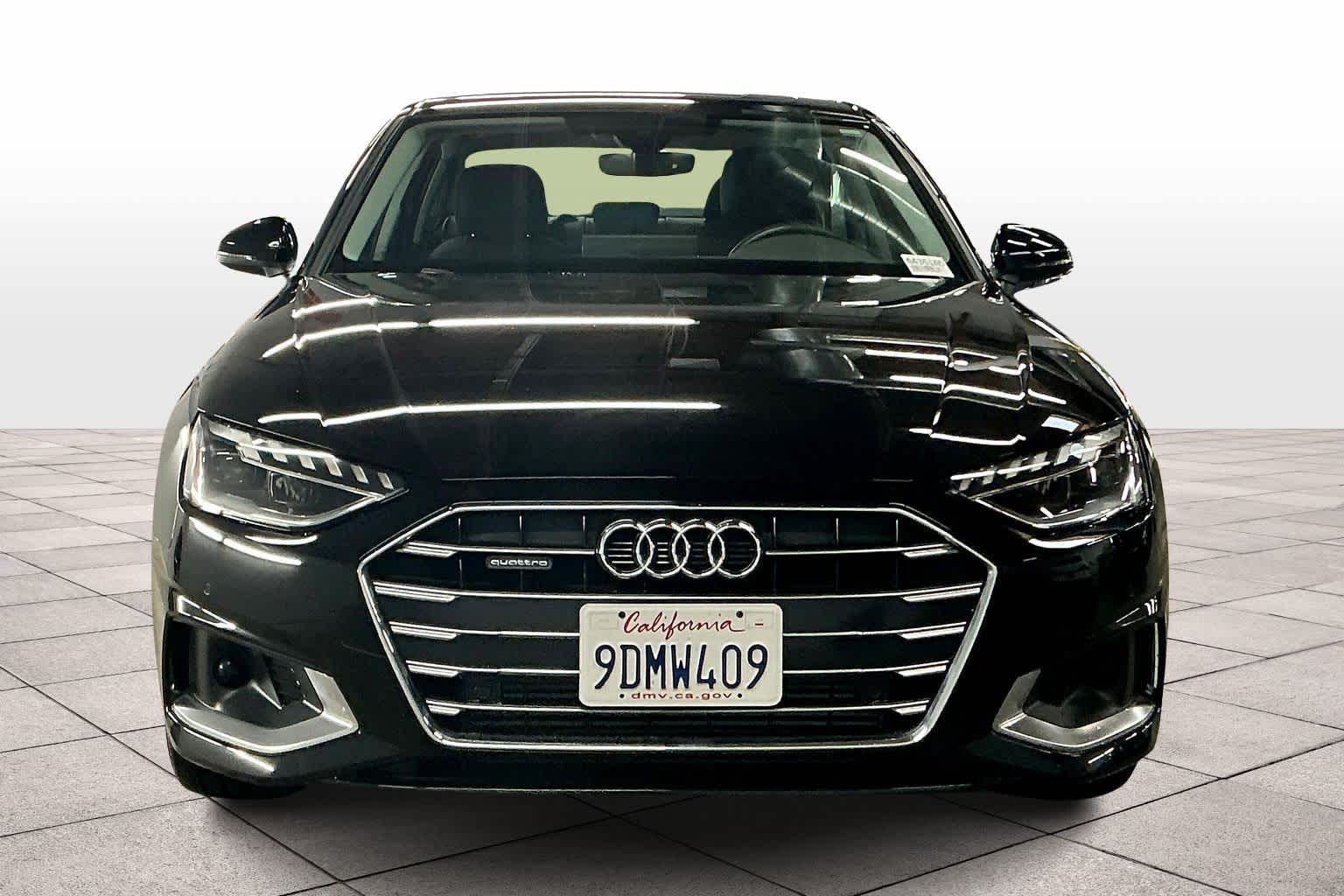 2023 Audi A4 Premium 40 TFSI Quattro photo 3