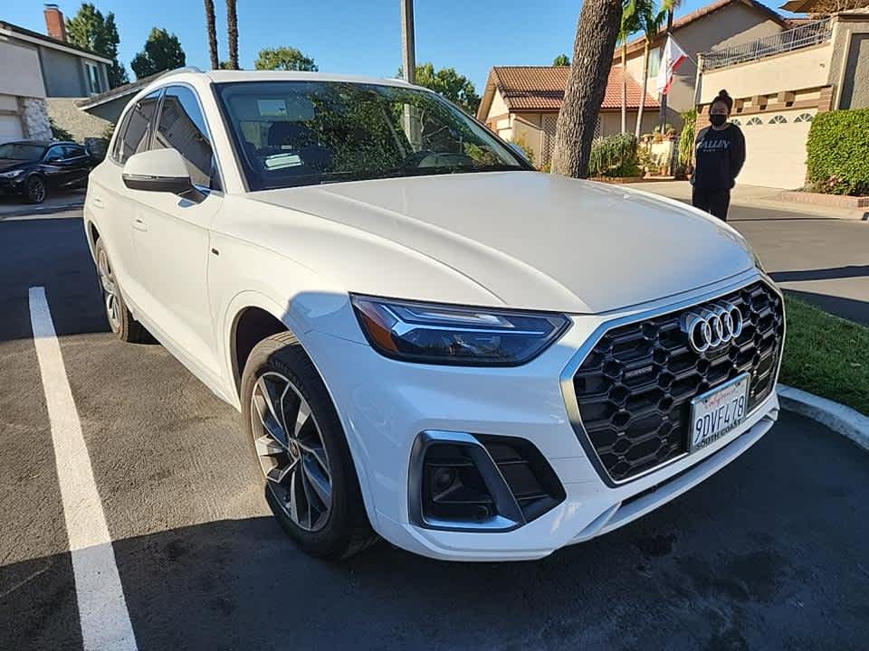 2023 Audi Q5 S line Premium Plus photo 2
