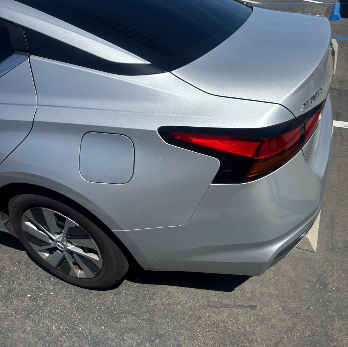 2020 Nissan Altima photo 6