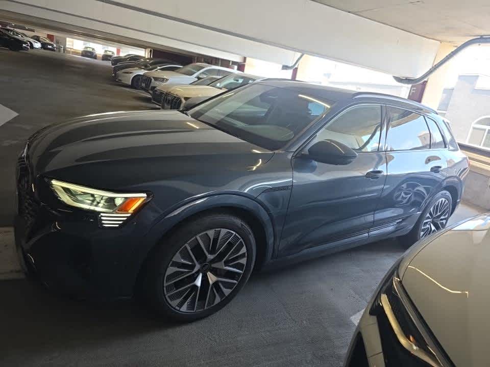 2024 Audi Q8 e-tron photo 4