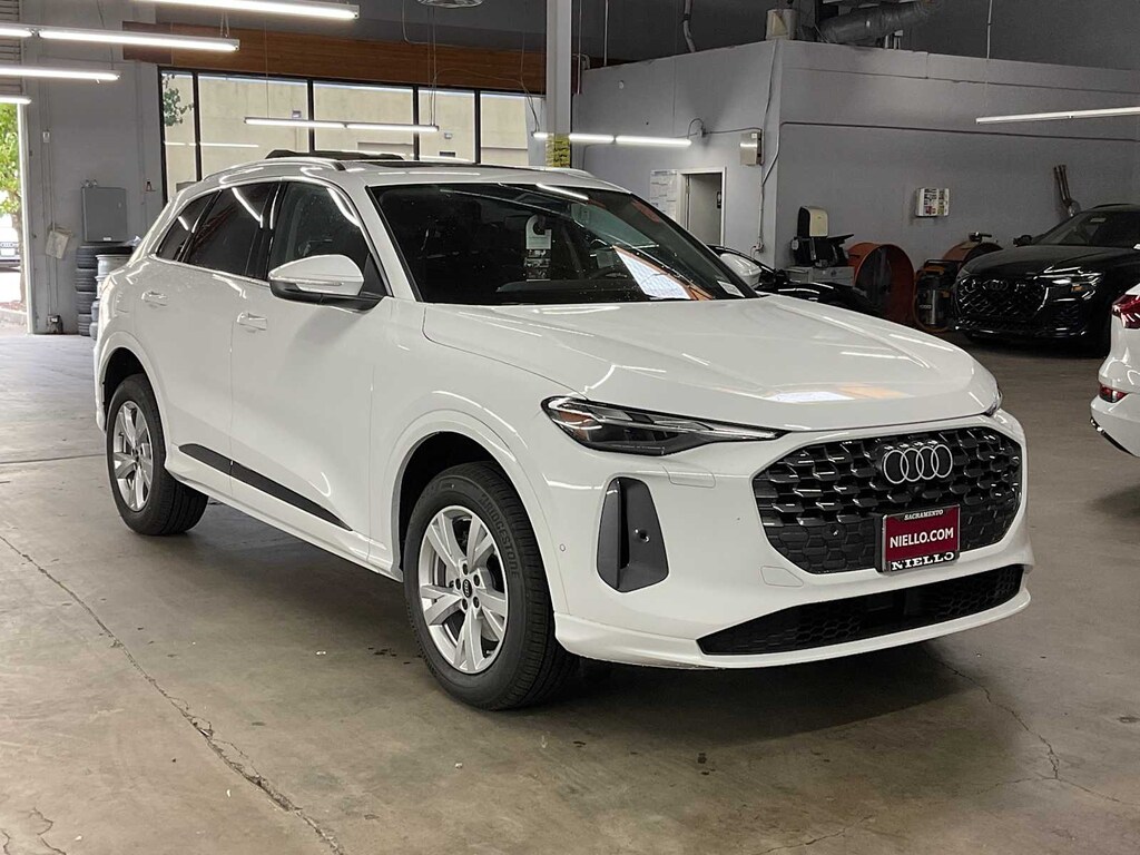 New 2025 Audi Q5 Premium 2.0 TFSI quattro