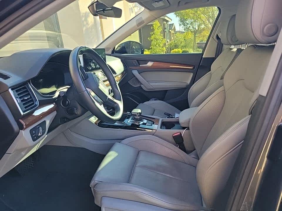 2023 Audi Q5 S line Premium Plus photo 3