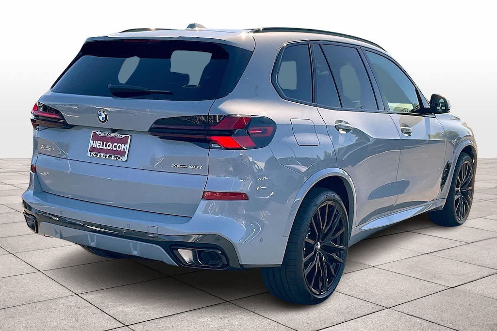 New 2026 BMW X5 xDrive40i Sports Activity Vehicle
