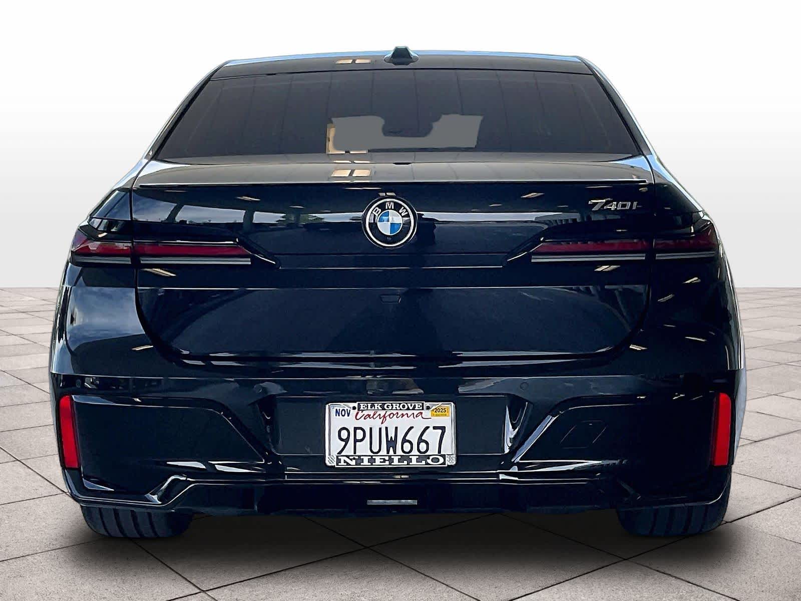 2025 BMW 740i 740i photo 4