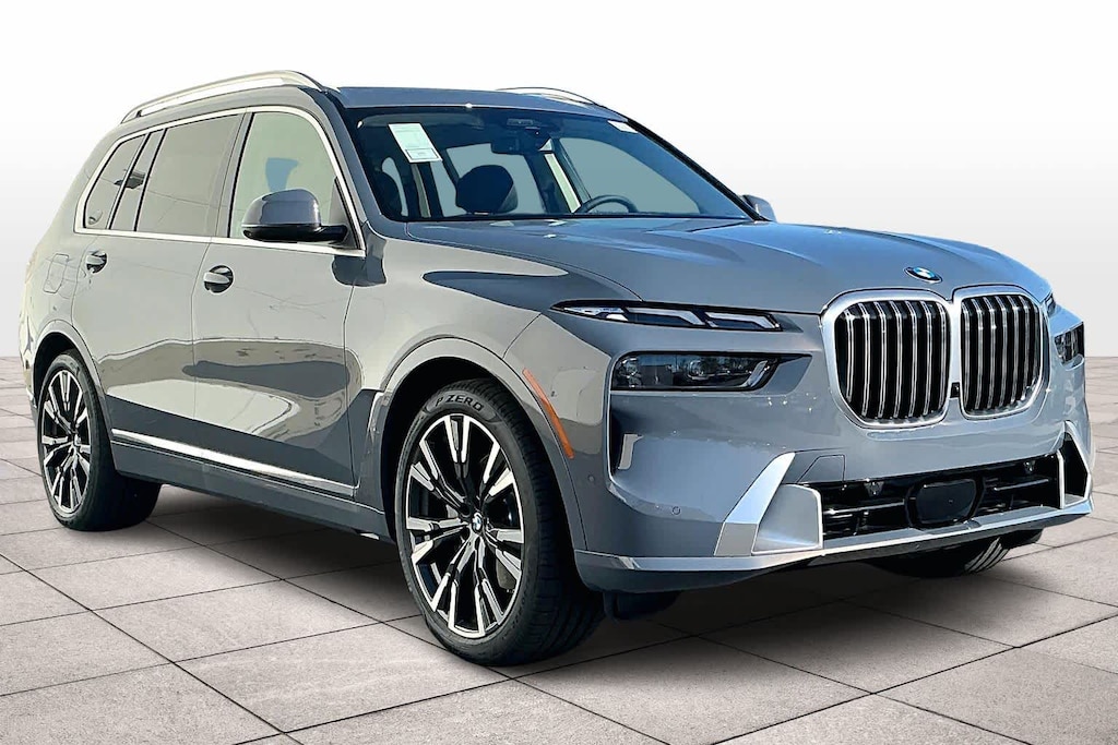 New 2026 BMW X7 xDrive40i Sports Activity Vehicle