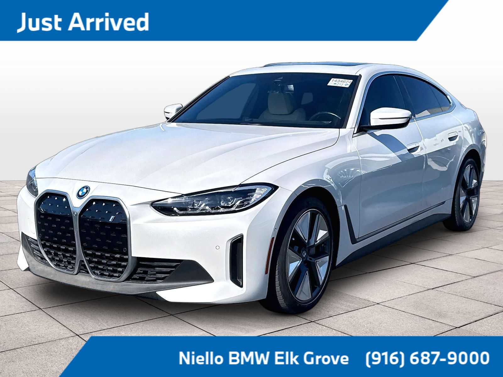 2023 BMW i4 eDrive40's photo