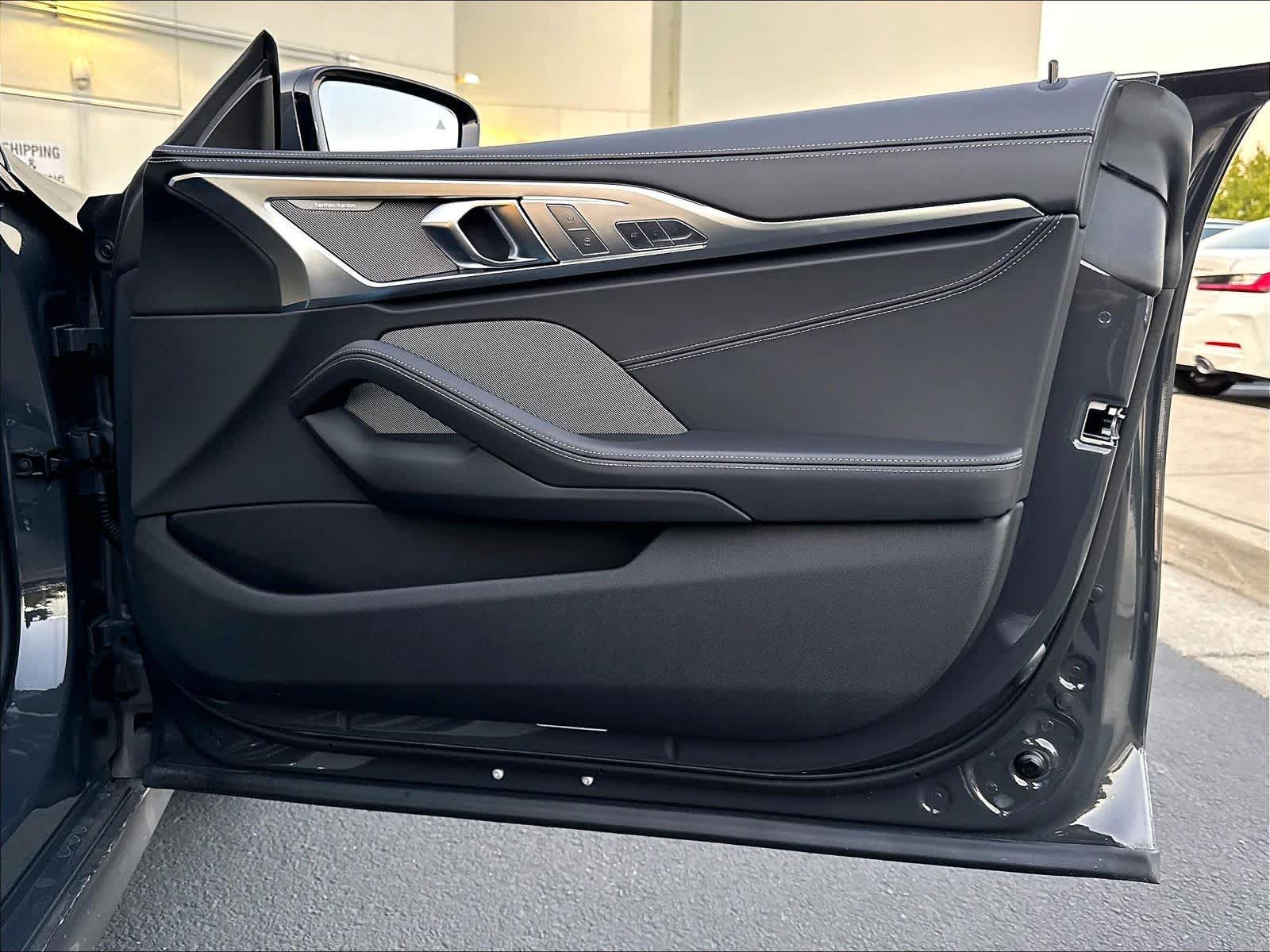 2026 BMW 8 Series 840i - Photo 31
