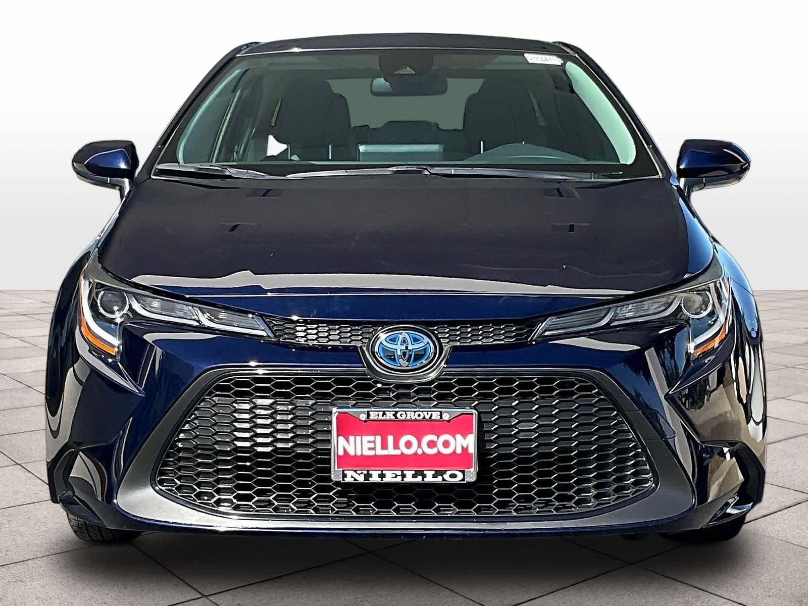2022 Toyota Corolla Hybrid LE photo 2