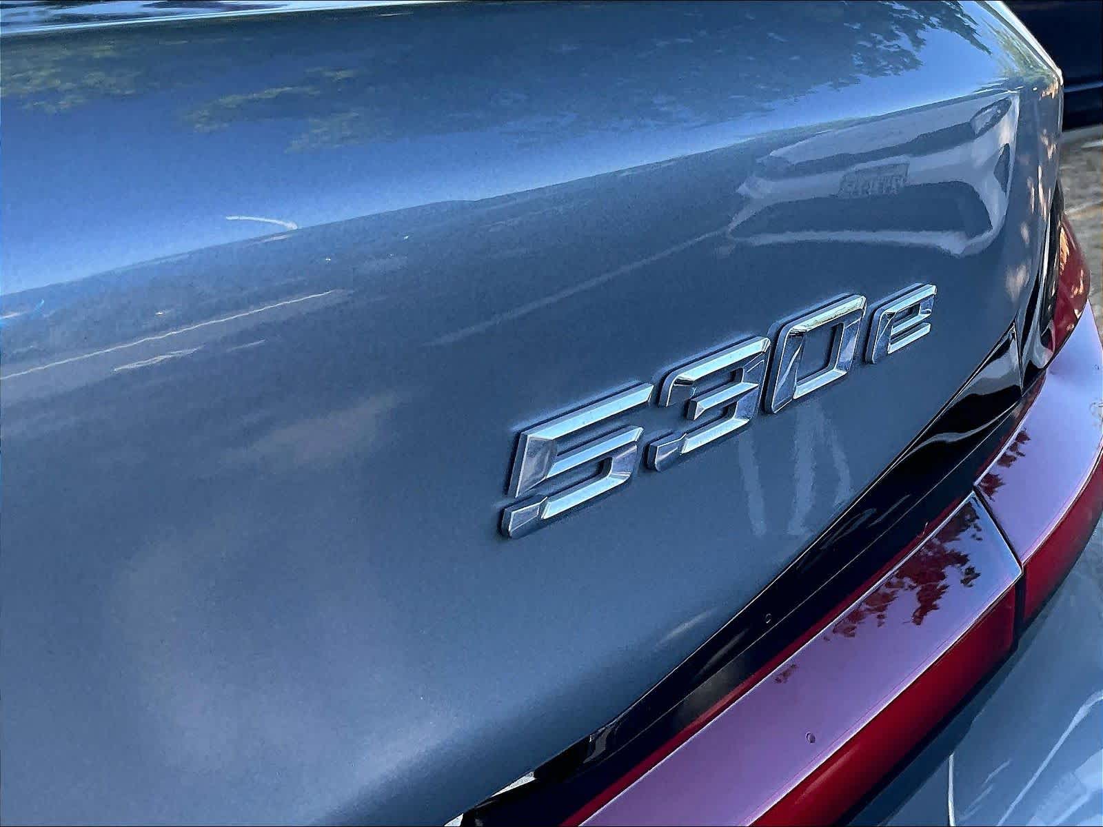 2023 BMW 530e 530e photo 3