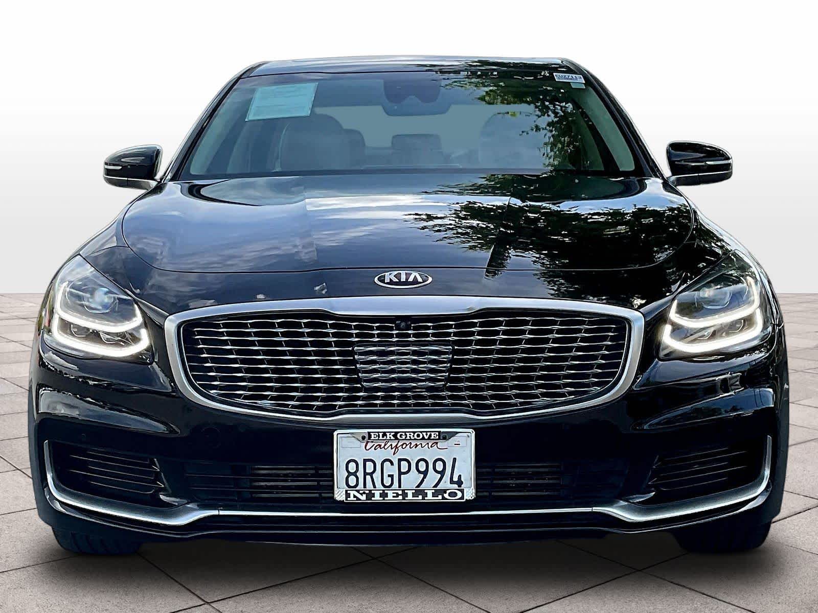 2019 Kia K900 Luxury photo 2