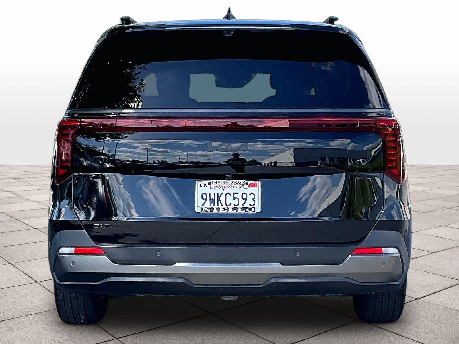 2026 Kia Carnival SX Prestige photo 4