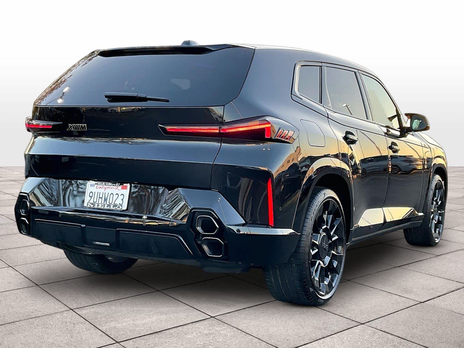 2025 BMW XM Base - Photo 13
