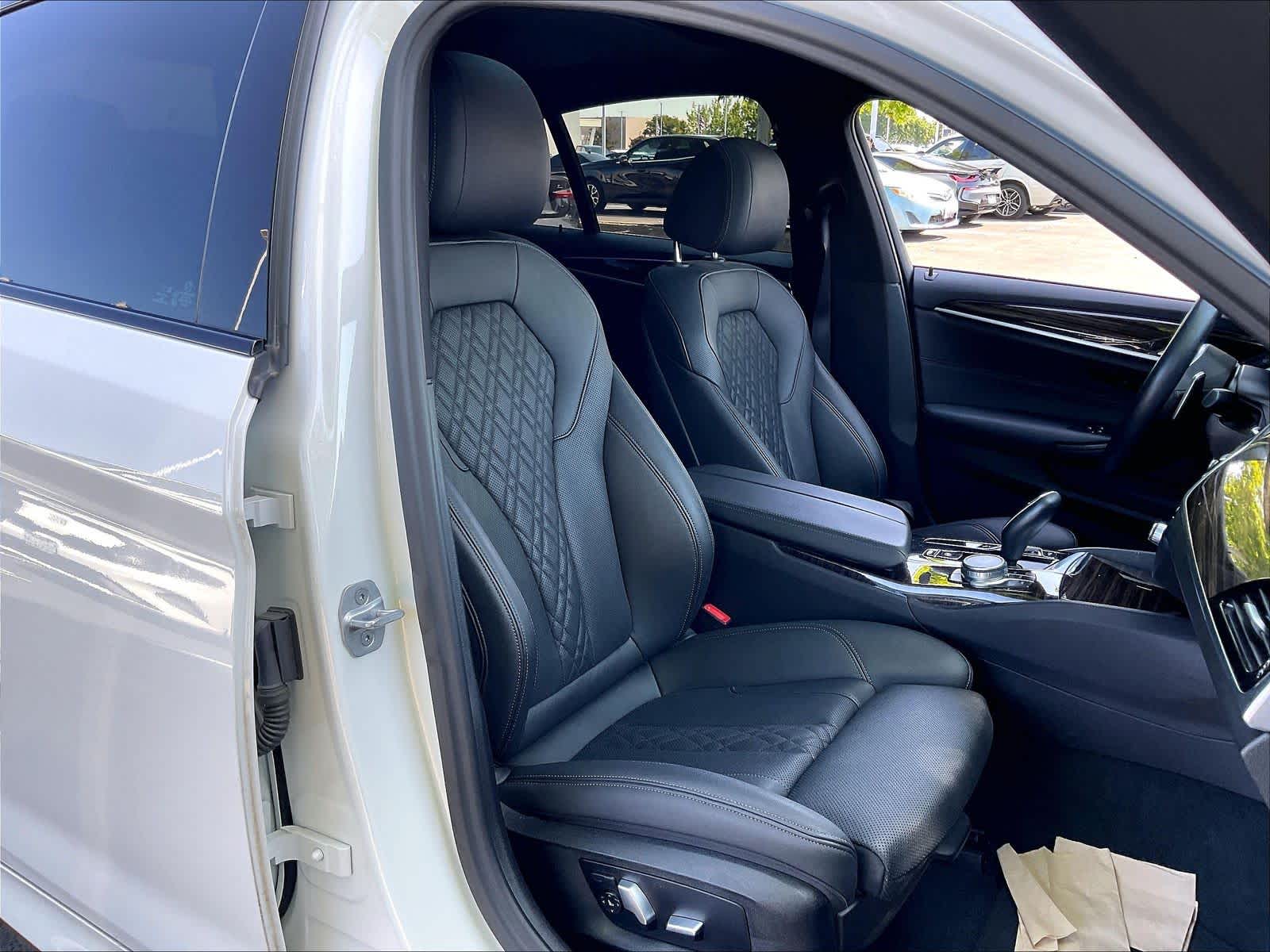 2021 BMW 530i 530i photo 3