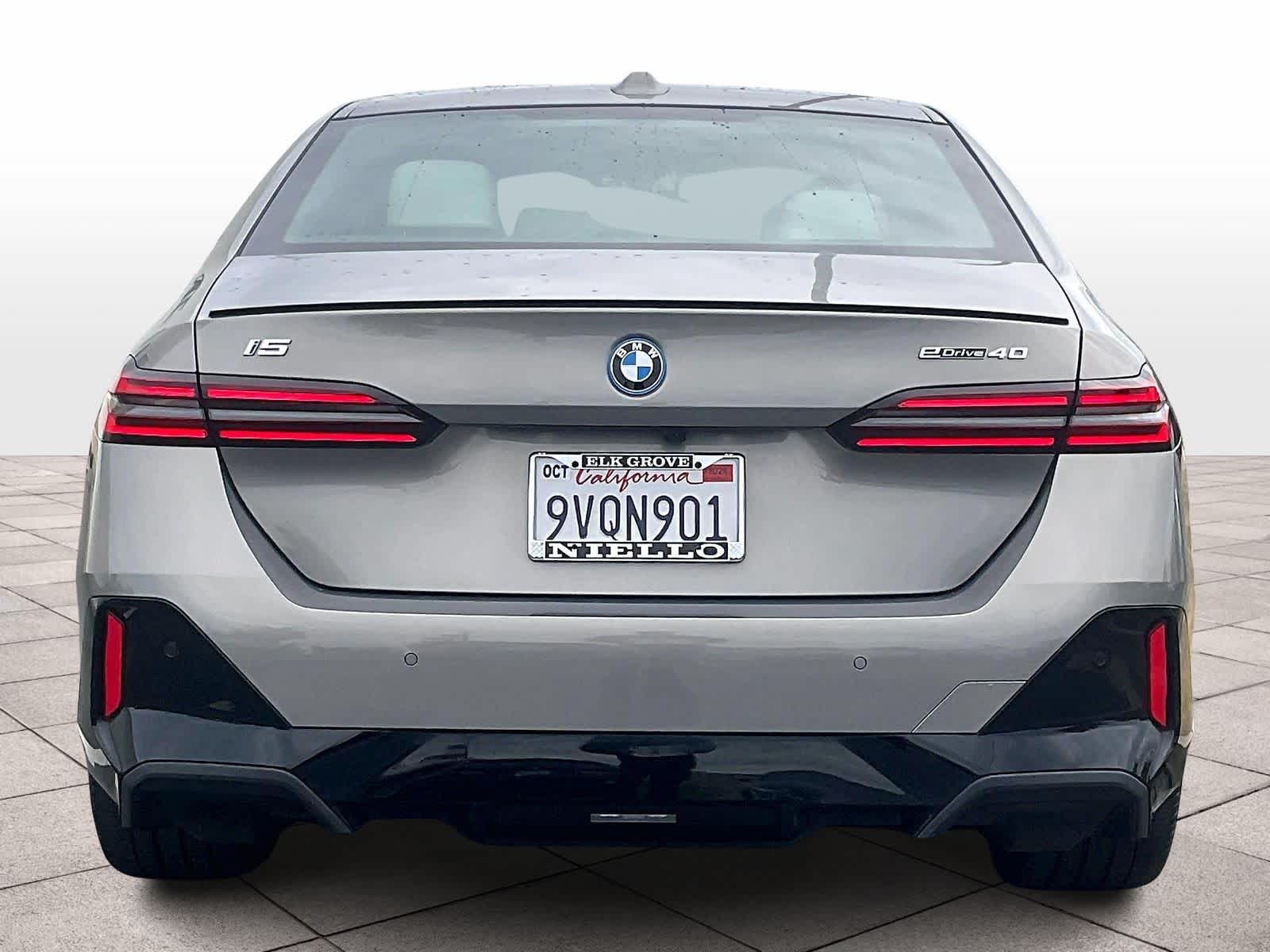 2026 BMW i5 eDrive40 photo 4