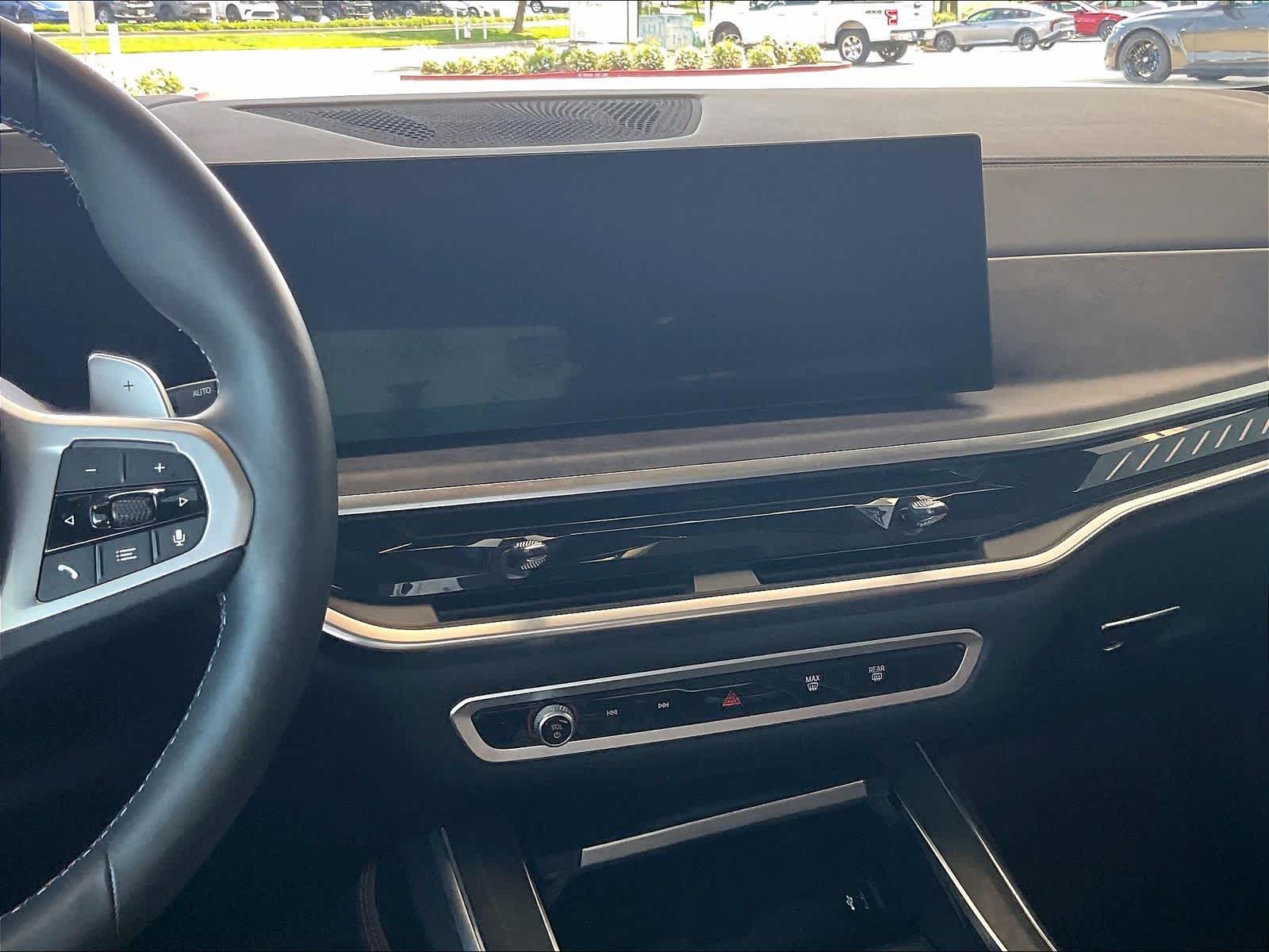 2026 BMW X7 M60i M60i photo 6