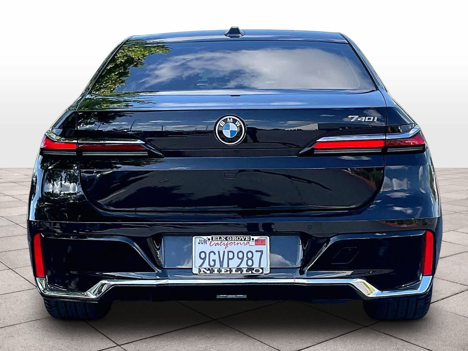 2023 BMW 740i 740i photo 4