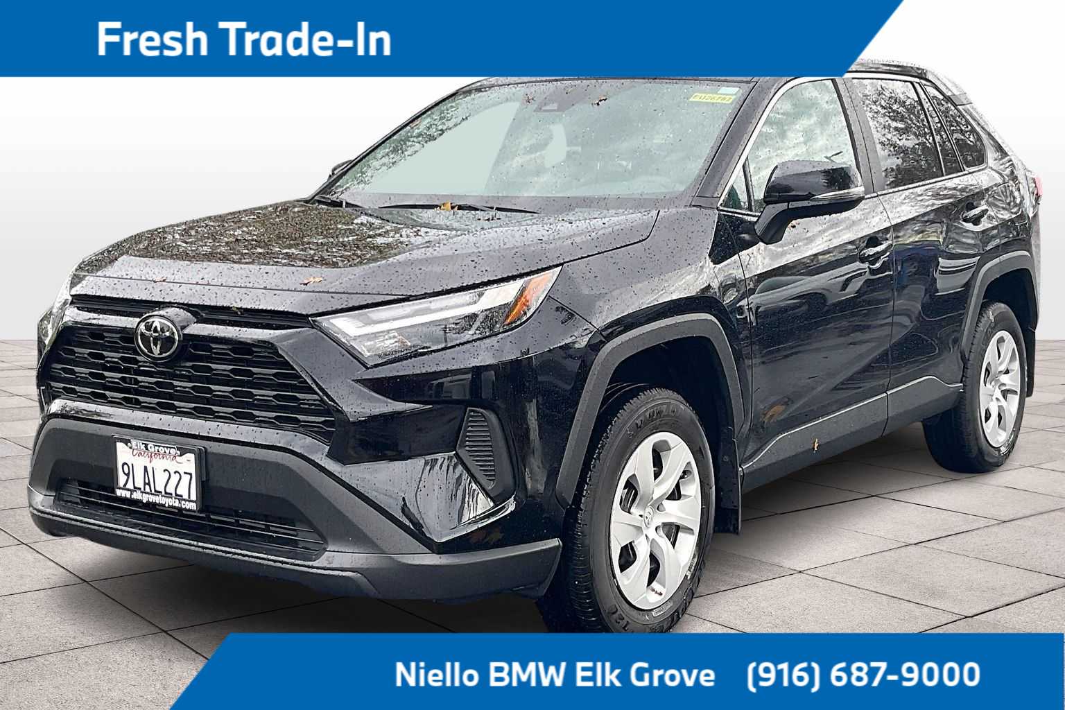 2024 Toyota RAV4 LE's photo