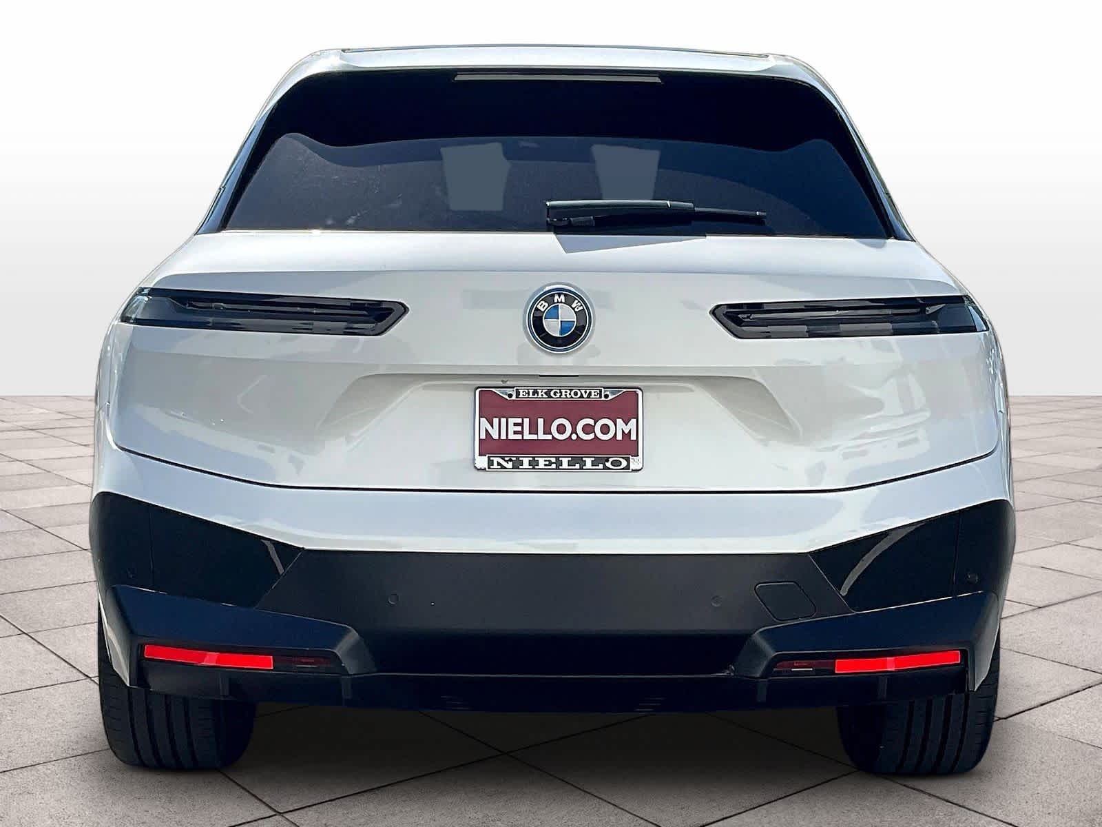 2025 BMW iX xDrive50 xDrive50 photo 4