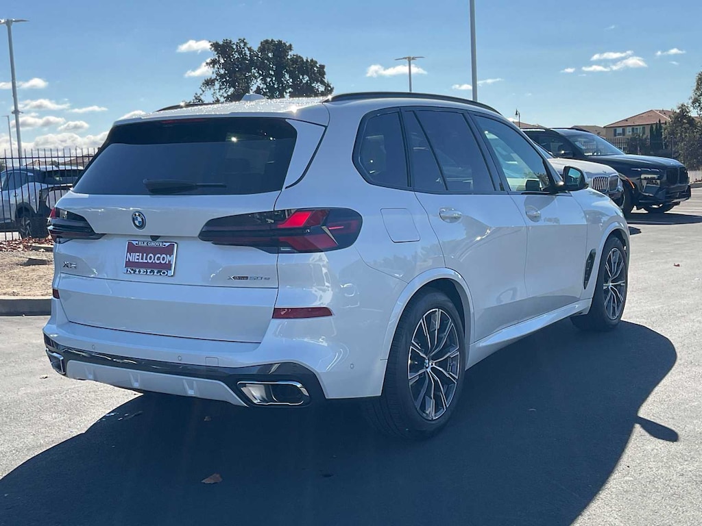 New 2026 BMW X5 xDrive50e Plug-In Hybrid