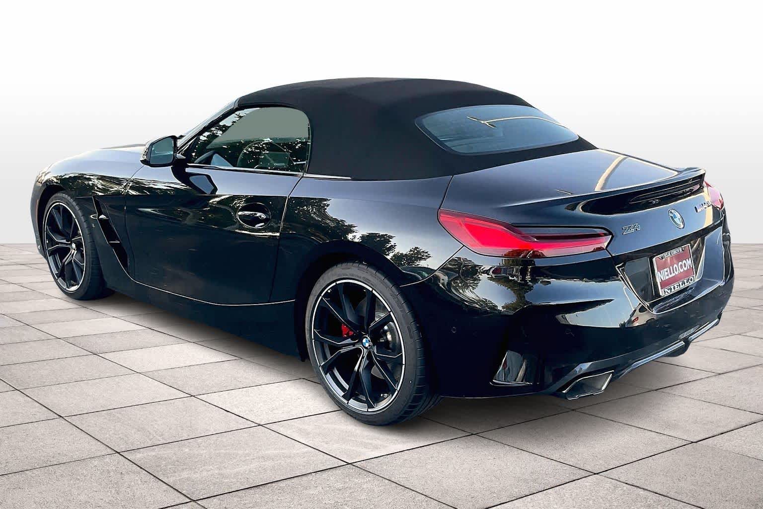 2026 Bmw Z4 M40i Roadster photo 3